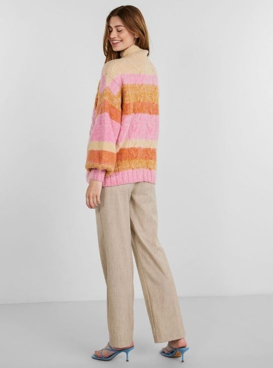 Yasmarlie LS cable knit pullover