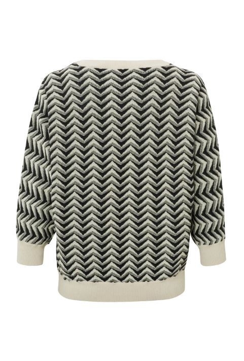 Jaquard knitted sweater