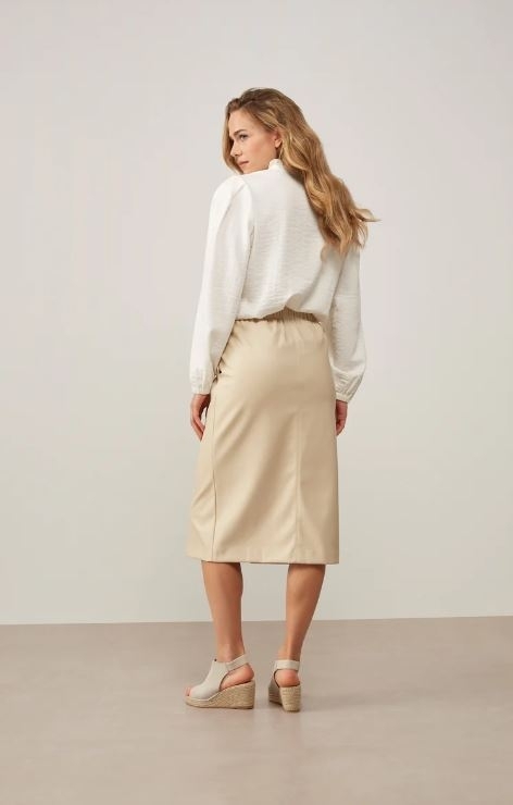 Midi skirt in faux leather