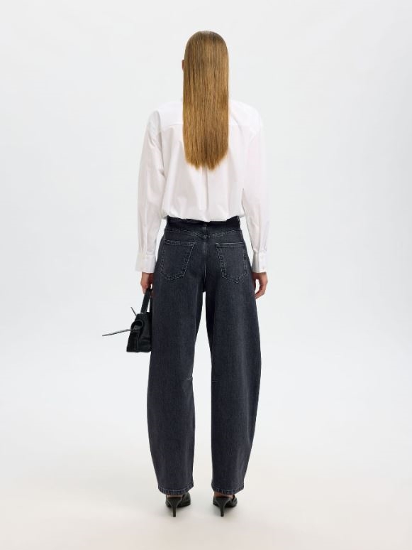 Loose Barrel Ane-Kobi MW Jeans