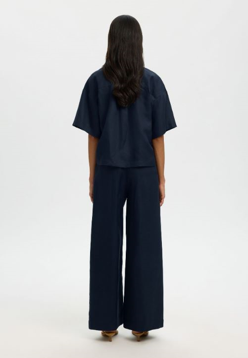 Lyra 2/4 boxy linen blend