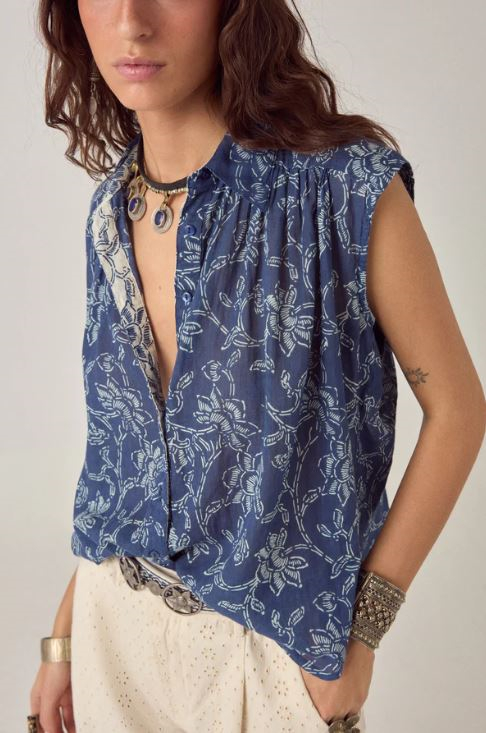 Mina Sleeveless Shirt