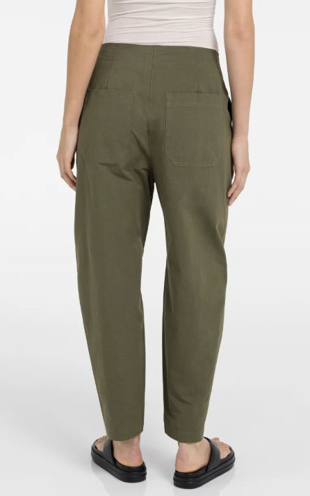 High waist barrel leg trousers with button detail