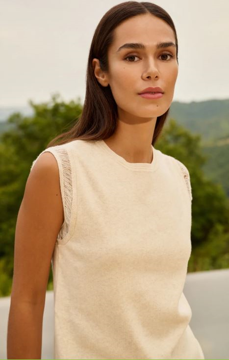 Sweater with fun sleeve edge
