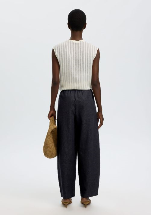 Loose barrel willow linen blend