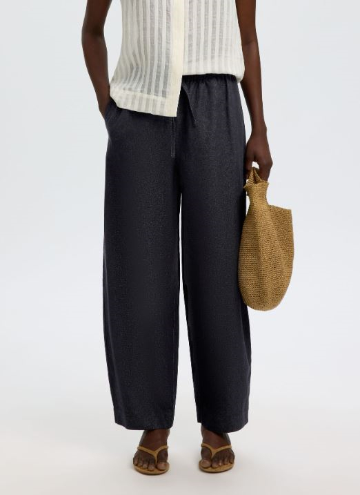 Loose barrel willow linen blend